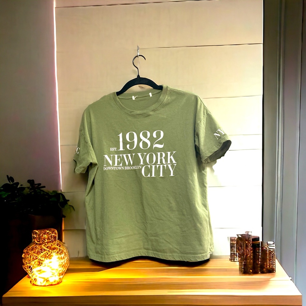 Wild Fable Green NYC T-Shirt (Size M)